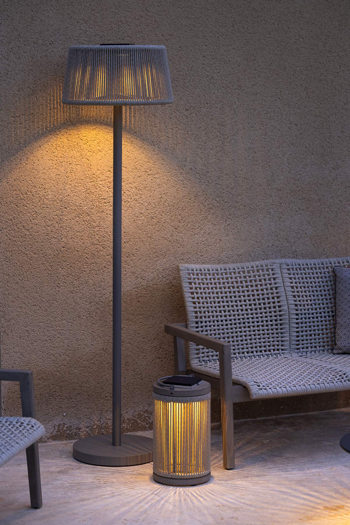 Rop and Strip 500lm Solar Lantern 40 cm - Teak Duratek, Muscade Aluminium and Beige Woven Rope