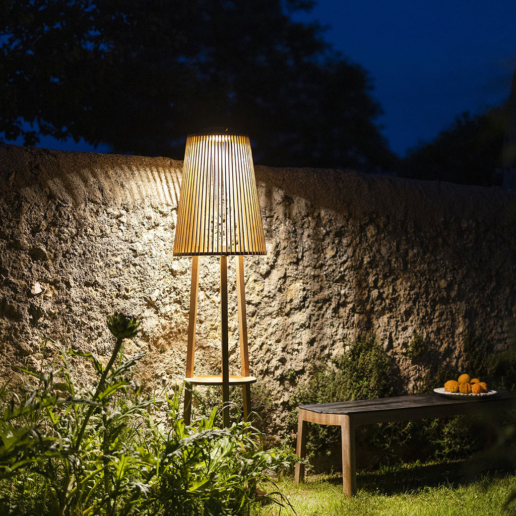 Tecka 500lm Solar Lamppost - Teak H 182 cm