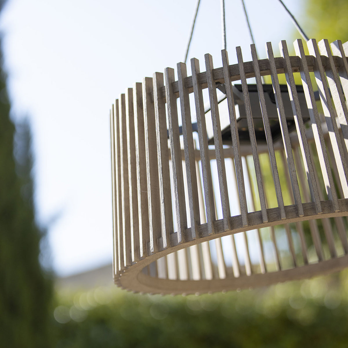 Tecka 500lm Solar Lampshade 45 cm - Teak Duratek with Straight Slats