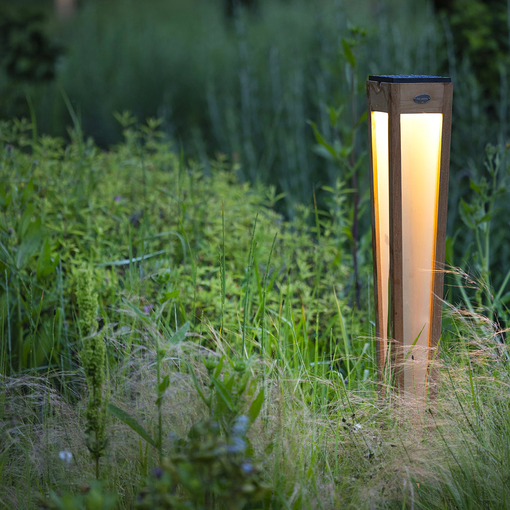 Tecka 500lm Solar Torch 120 cm - Teak with Frosted Acrylic Diffuser