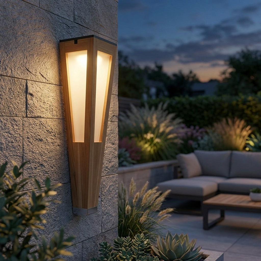 Tecka 500lm Solar Lantern 52 cm - Teak with Frosted Acrylic Diffuser