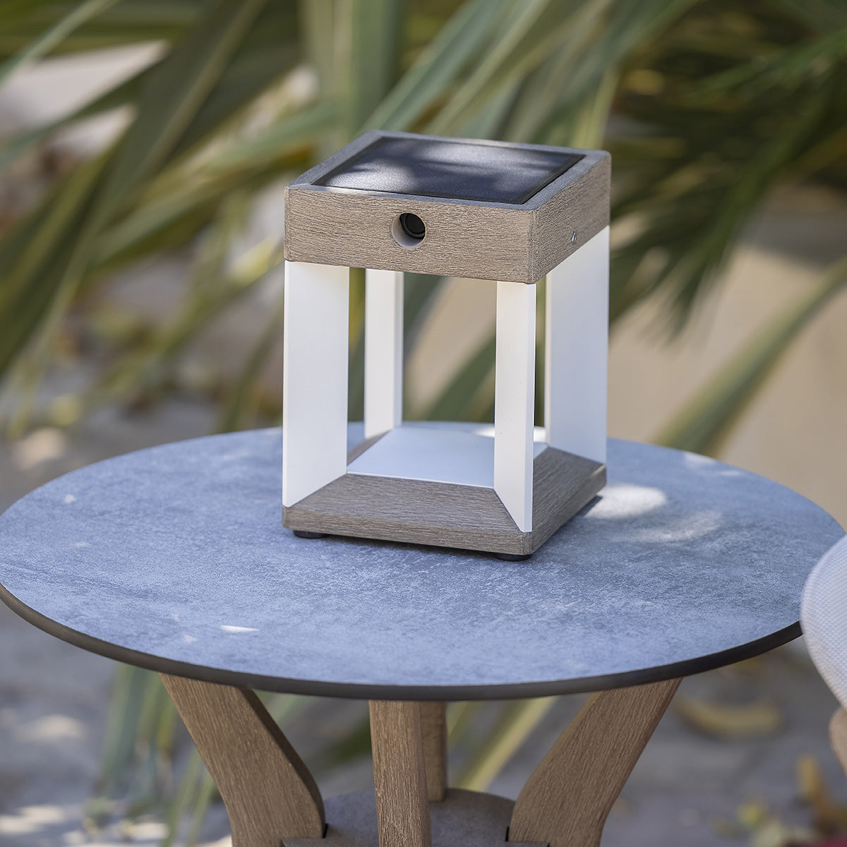 Teckalu 300lm Solar Table Lamp 21 cm - Teak Duratek with White Aluminium Slats