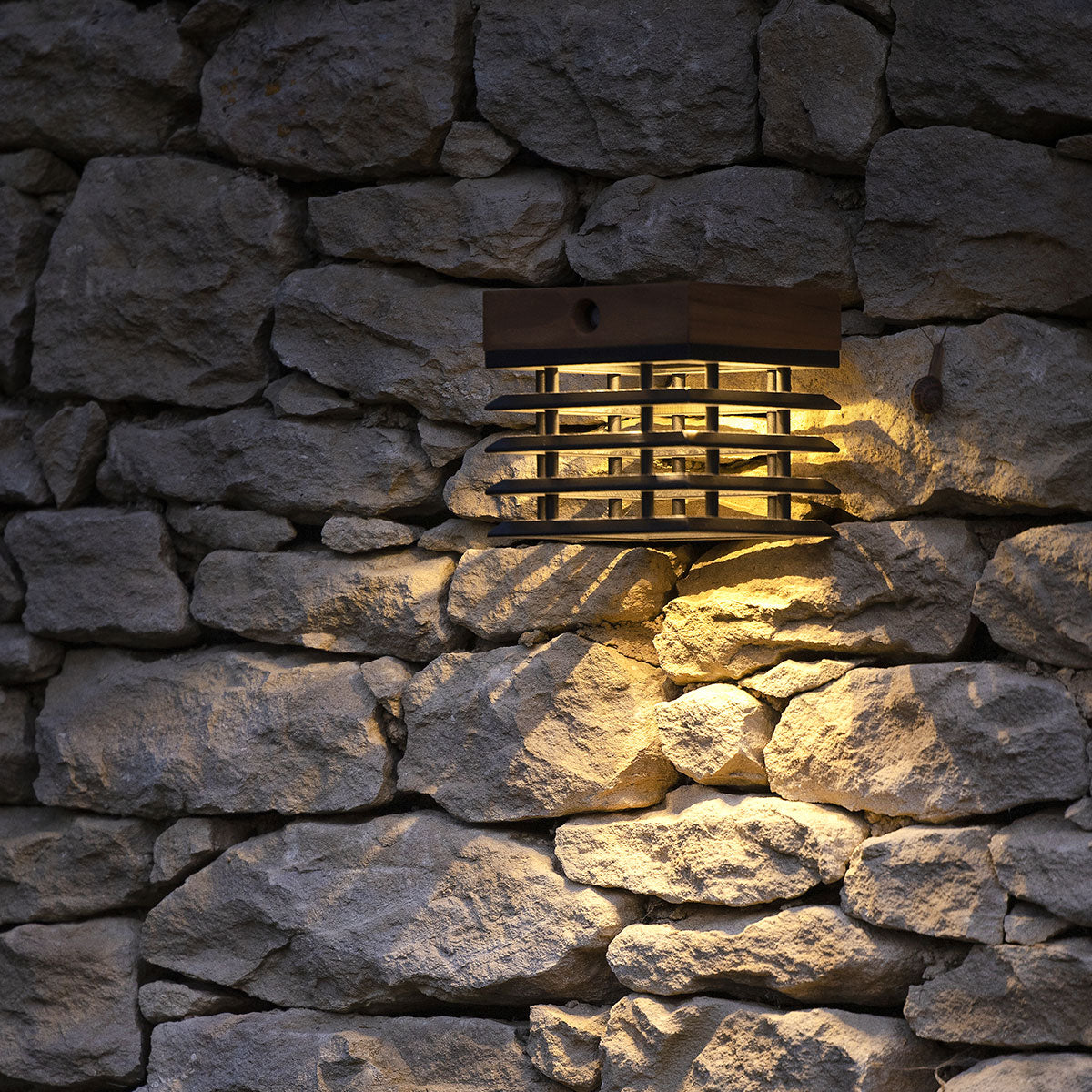 Tekura 300lm Solar Wall Light - Teak with HPL Slats
