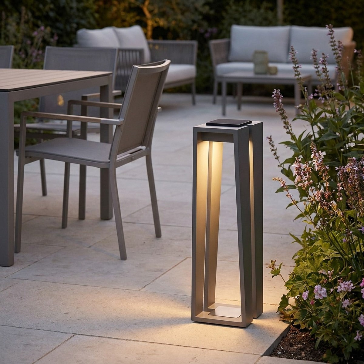 Skaal 500lm Solar Lantern 39 cm - Space Grey Aluminium