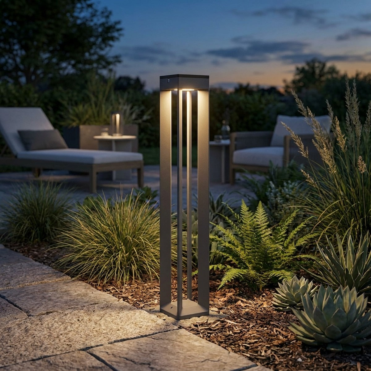 Blade 500lm Solar Pathway Light 90 cm - Space Grey Aluminium