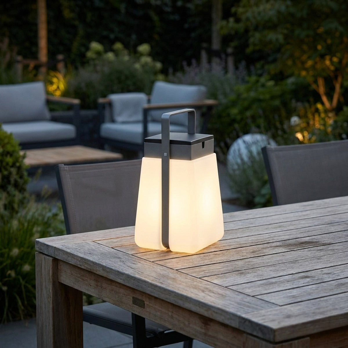 Bump 300lm Solar Lantern 25 cm - Rotomoulded Body with Space Grey Aluminium Handle
