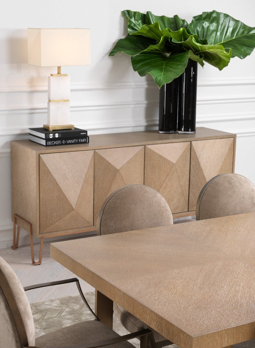 Eichholtz Robbins Table Lamp in Matte Brass Finish