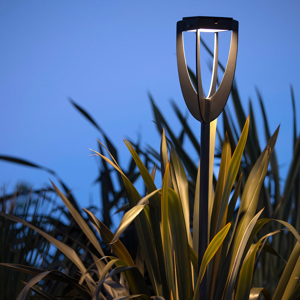 Tulip 300lm Adjustable Solar Torch / Bollard 82-137 cm - Space Grey Aluminium